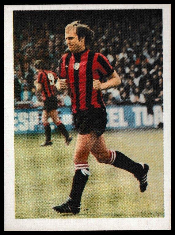 Panini - 'Top Sellers Football 77' (1977) - Dennis Tueart (Manchester City) Panini - 'Top Sellers Football 77' (1977) - Dennis Tueart (Manchester City)