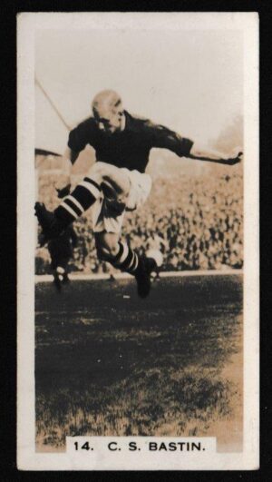 Pattreiouex - 'Footballers in Action' (1934) - Card #14 - C.S. Bastin (Arsenal) Pattreiouex - 'Footballers in Action' (1934) - Card #14 - C.S. Bastin (Arsenal)