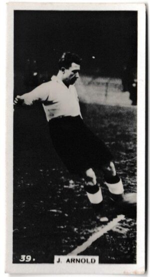 Pattreiouex - 'Footballers in Action' (1934) - Card #39 - J. Arnold (Fulham)
