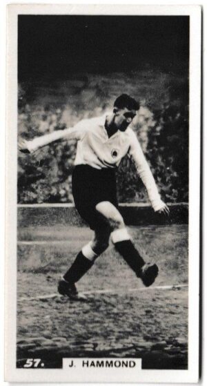 Pattreiouex - 'Footballers in Action' (1934) - Card #57 - J. Hammond (Fulham)