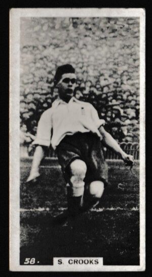 Pattreiouex - 'Footballers in Action' (1934) - Card #58 - S. Crooks (Derby County)