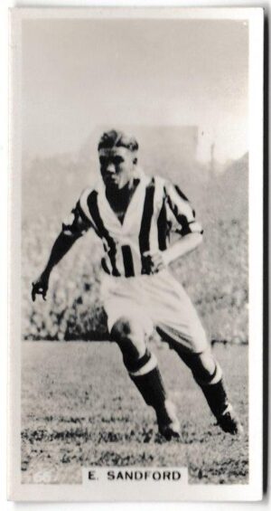 Pattreiouex - 'Footballers in Action' (1934) - Card #66 - E. Sandford (West Bromwich Albion)