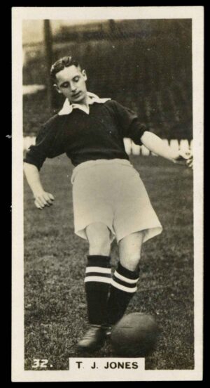 Pattreiouex - 'Footballers in Action' (1934) - T. Jones (Man Utd) Pattreiouex - 'Footballers in Action' (1934) - T. Jones (Man Utd)