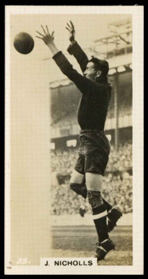 Pattreiouex - 'Footballers in Action' (1934) - J. Nicholls (Spurs)