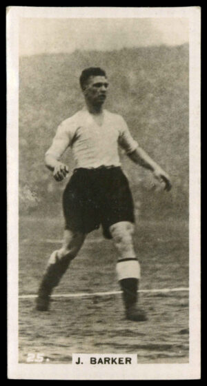 Pattreiouex - J. Barker (Derby County) - 'Footballers in Action' (1934)