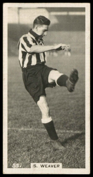 Pattreiouex - S. Weaver (Newcastle Utd) - 'Footballers in Action' (1934)