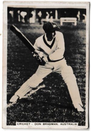 Pattreiouex - 'Sporting Events & Stars' (1935) - Card #2 - Don Bradman (Australia)