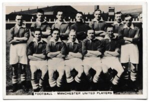 Pattreiouex - 'Sporting Events & Stars' (1935) - Card #63 - Manchester United Players
