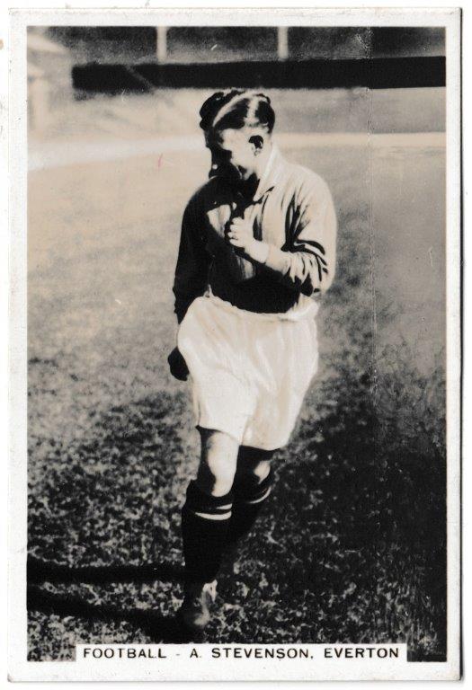 Pattreiouex - 'Sporting Events & Stars' (1935) - Card #65 - A. Stevenson (Everton) Pattreiouex - 'Sporting Events & Stars' (1935) - Card #65 - A. Stevenson (Everton)