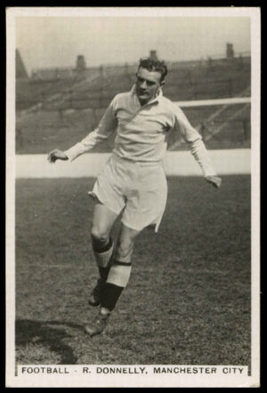 Pattreiouex - 'Sporting Events & Stars' (1935) - R. Donnelly (Manchester City) Pattreiouex - 'Sporting Events & Stars' (1935) - R. Donnelly (Manchester City)