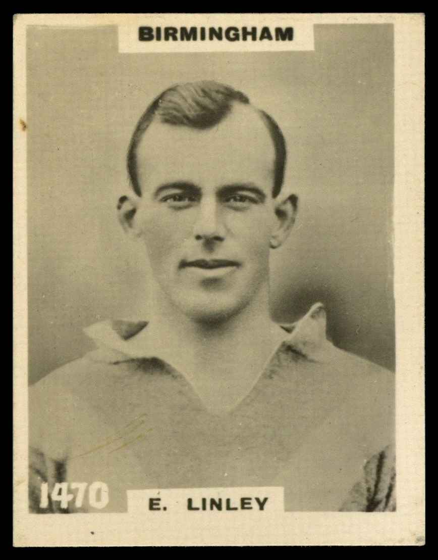 Phillips (Godfrey) - 'Pinnace Footballers' #1470 E. Linley (Birmingham) (1922) Phillips (Godfrey) - 'Pinnace Footballers' #1470 E. Linley (Birmingham) (1922)