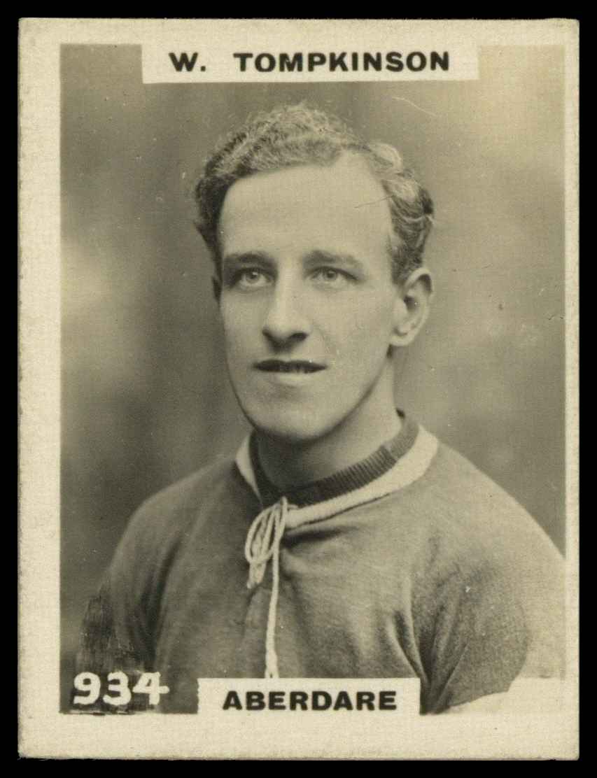 Phillips (Godfrey) - 'Pinnace Footballers' #934 W. Tompkinson (Aberdare) (1922) Phillips (Godfrey) - 'Pinnace Footballers' #934 W. Tompkinson (Aberdare) (1922)