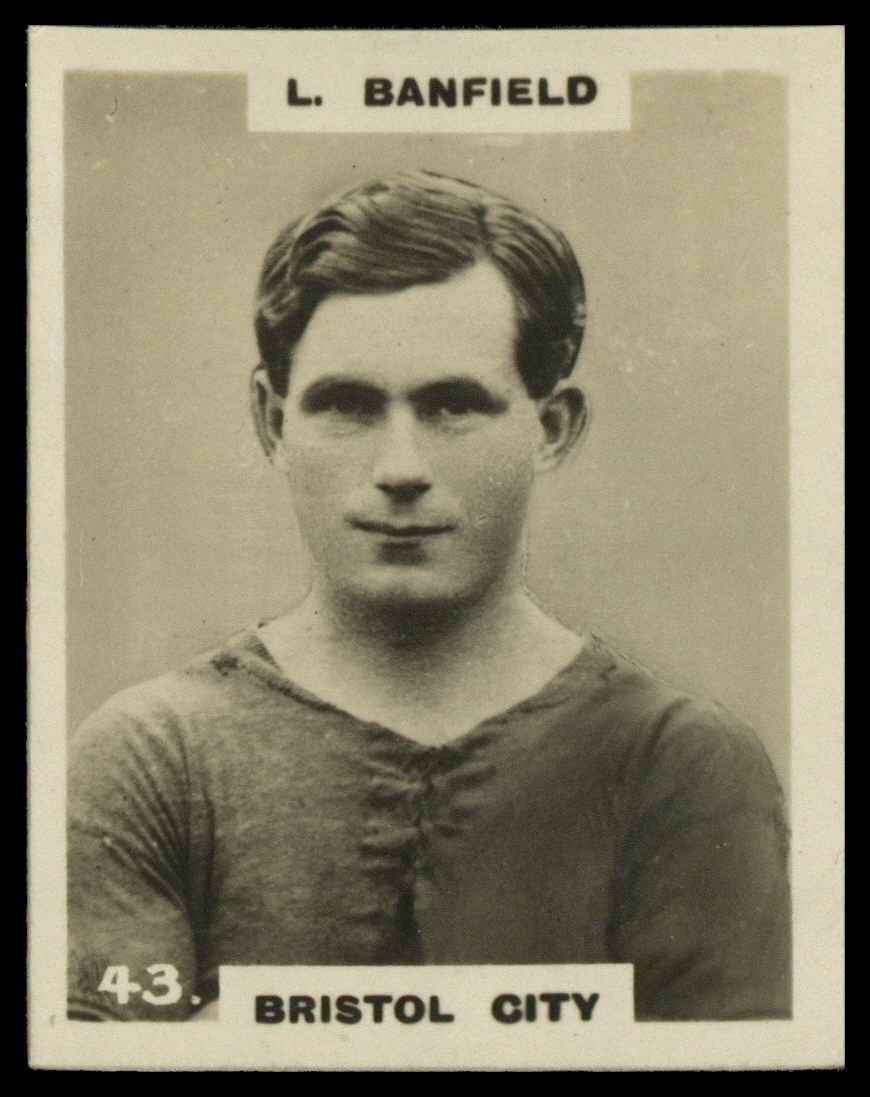 Phillips (Godfrey) - 'Pinnace Footballers' #43 L. Banfield (Bristol City) (1922) Phillips (Godfrey) - 'Pinnace Footballers' #43 L. Banfield (Bristol City) (1922)