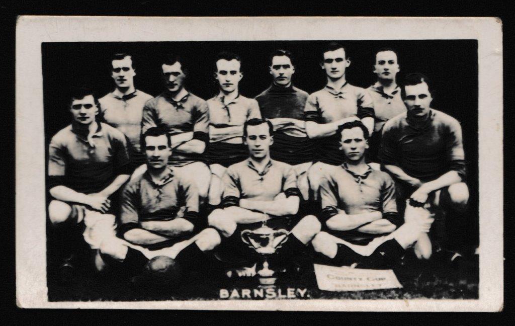Pluck - 'Famous Football Teams' (1922) - Card #11 - Barnsley Pluck - 'Famous Football Teams' (1922) - Card #11 - Barnsley