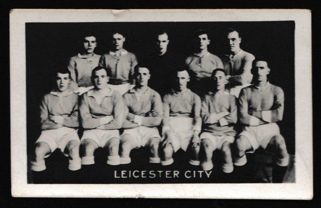 Pluck - 'Famous Football Teams' (1922) - Card #23 - Leicester City F.C. Pluck - 'Famous Football Teams' (1922) - Card #23 - Leicester City F.C.