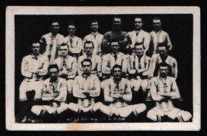 Pluck - 'Famous Football Teams' (1922) - Card #7 - West Bromwich Albion