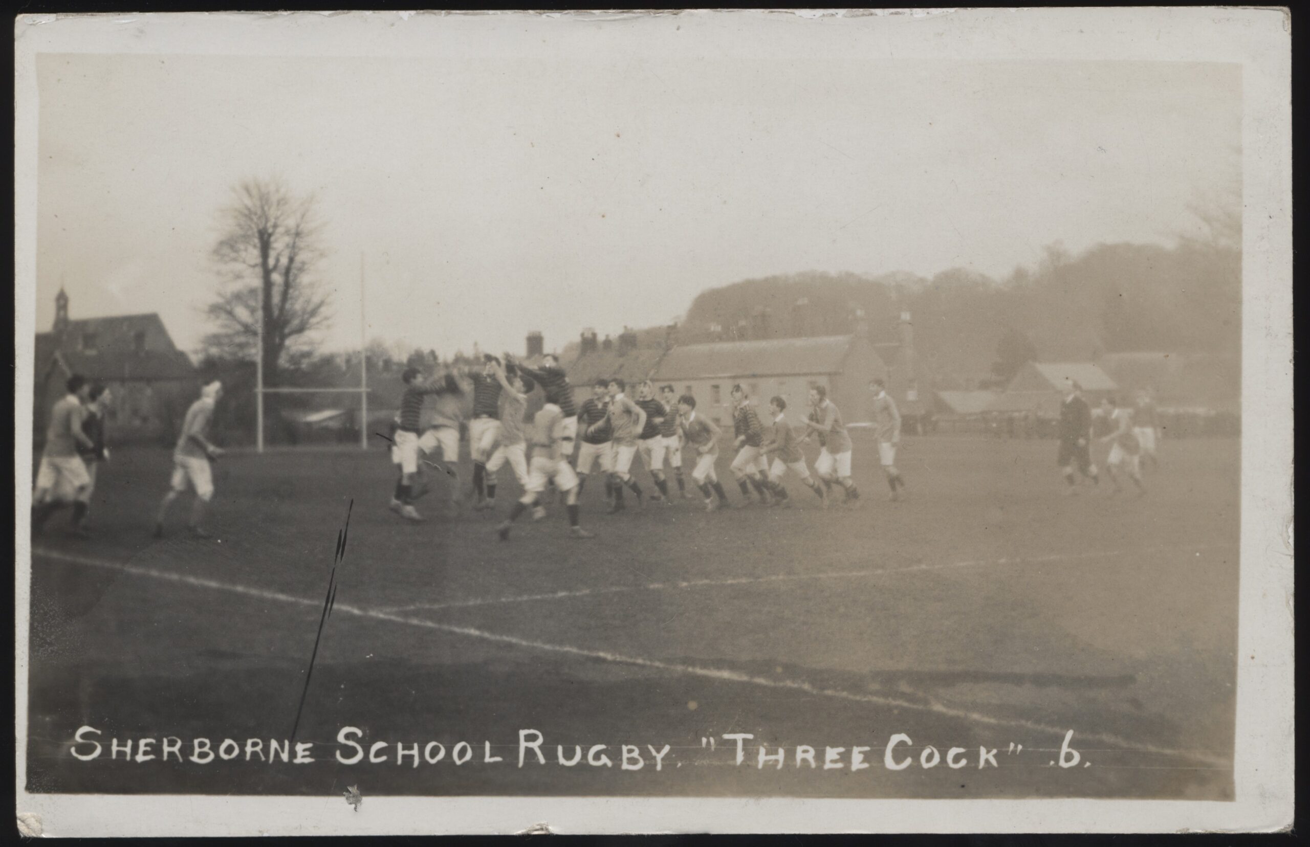 Real Photo - 'Sherborne School "Three Cock"' () - Unused Postcard Real Photo - 'Sherborne School "Three Cock"' () - Unused Postcard