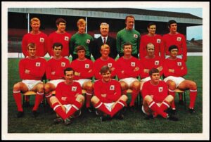 Bowater Scott - 'Famous Football Teams' - (1969) - Nottingham Forest FC Bowater Scott - 'Famous Football Teams' - (1969) - Nottingham Forest FC