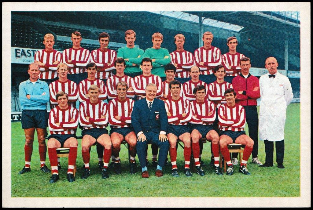 Bowater Scott - 'Famous Football Teams' - (1969) - Southampton FC Bowater Scott - 'Famous Football Teams' - (1969) - Southampton FC
