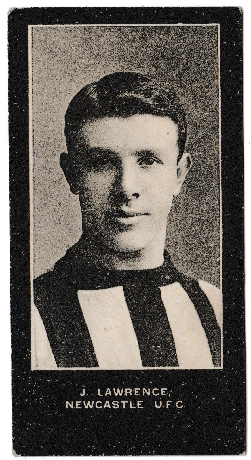Smith's - 'Footballers Cup Tie S2' (1909) - J. Lawrence (Newcastle) Smith's - 'Footballers Cup Tie S2' (1909) - J. Lawrence (Newcastle)