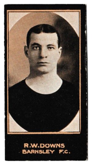 Smith's - 'Footballers (1914 DBB)' - Card #89 - R. Downs (Barnlsley)