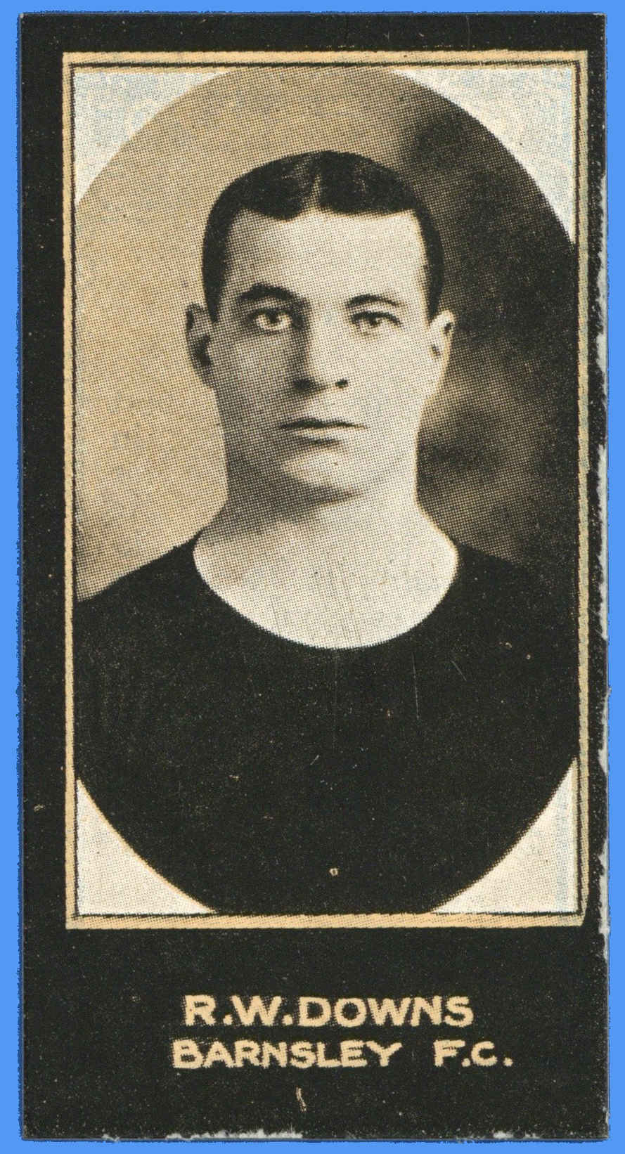 Smith's - 'Footballers' (1914) - R. Downs (Barnsley) Smith's - 'Footballers' (1914) - R. Downs (Barnsley)