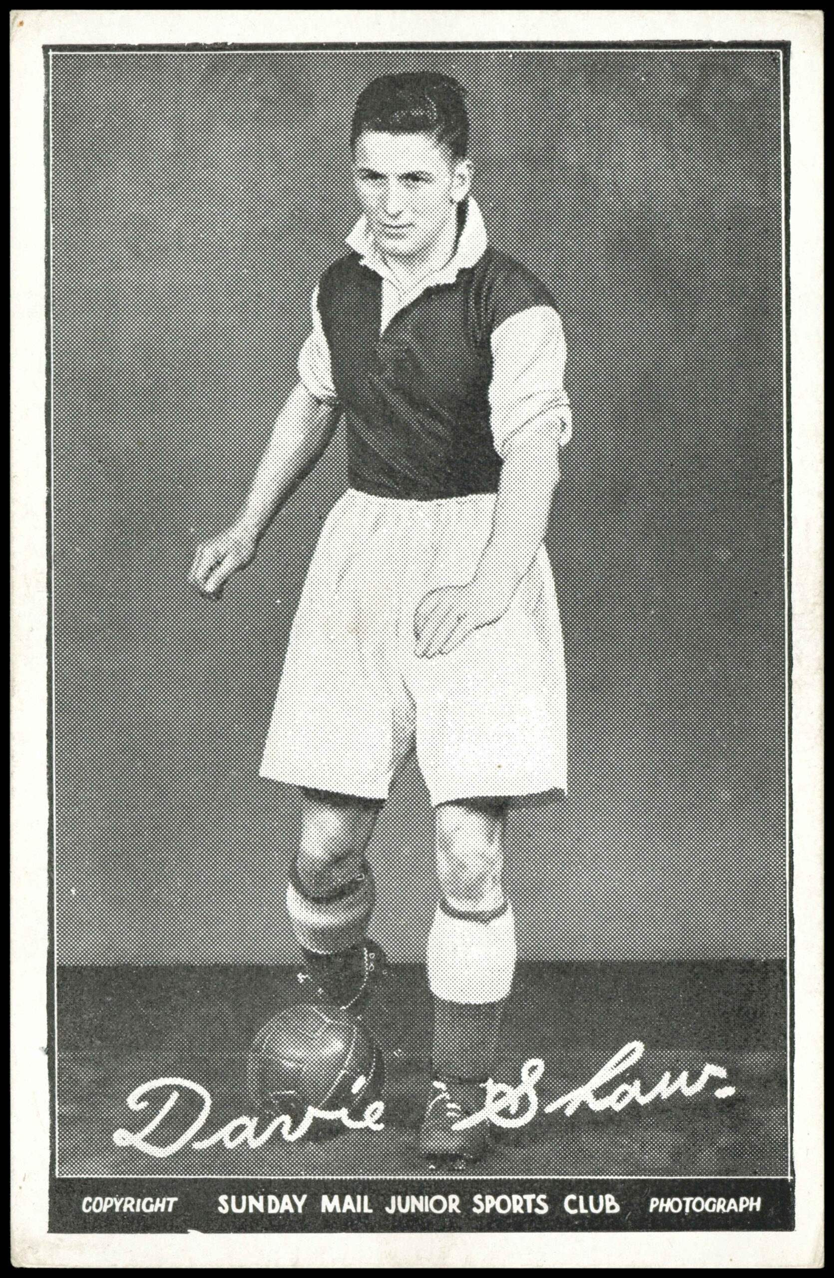 Sunday Mail - Davie Shaw (Hibernian) - 'Junior Sports Club Footballers (B&W)' (1950) Sunday Mail - Davie Shaw (Hibernian) - 'Junior Sports Club Footballers (B&W)' (1950)