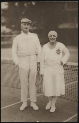 Miles & Kaye - 'Suzanne Lenglen (FR) & Frances Fisher (NZ) at Wimbledon' (1920) - Unused Tennis Postcard