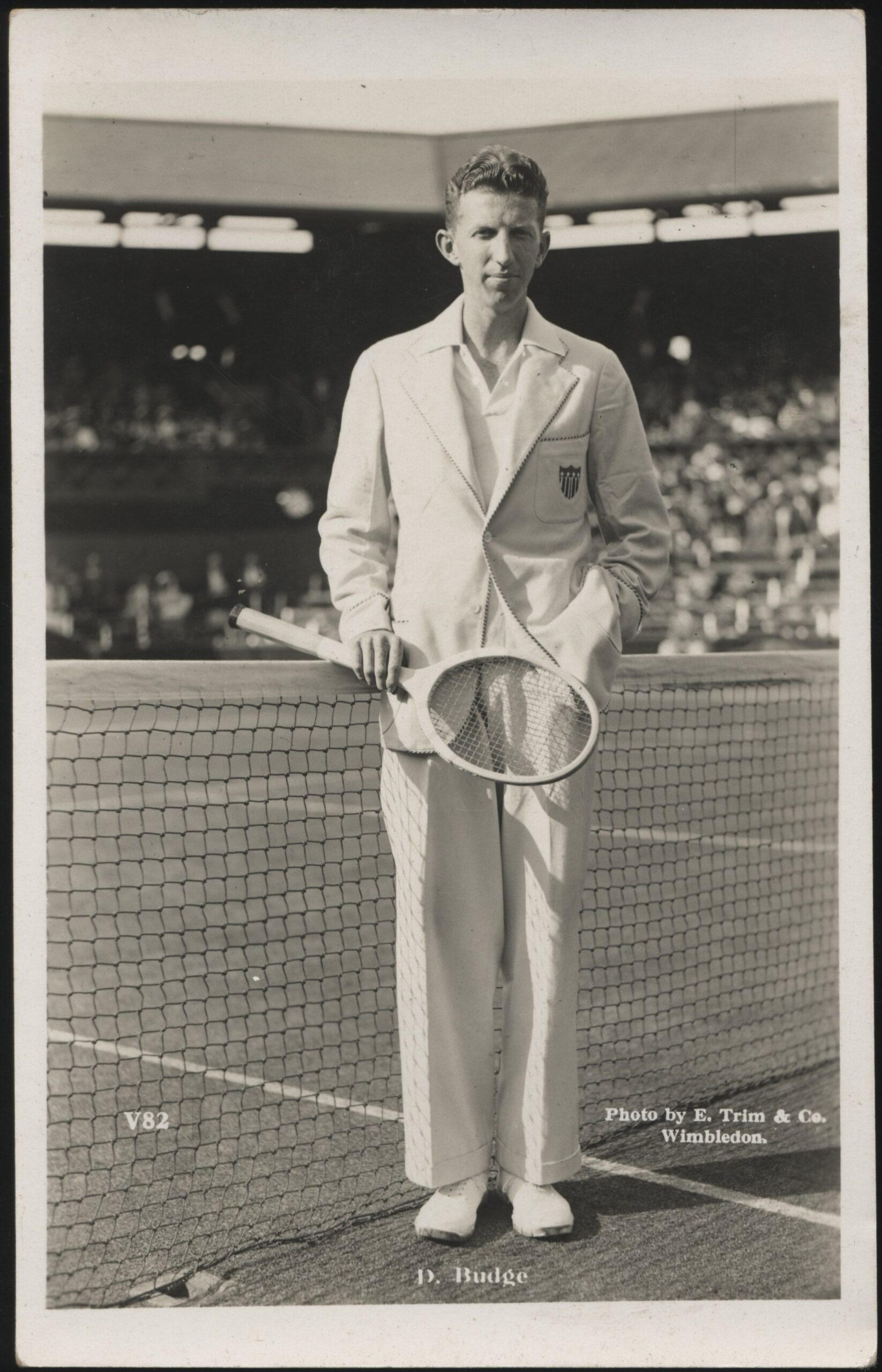 E Trim & Co - 'Don Budge (US) Wimbledon Centre Court V82' (1938) - Unused Postcard E Trim & Co - 'Don Budge (US) Wimbledon Centre Court V82' (1938) - Unused Postcard