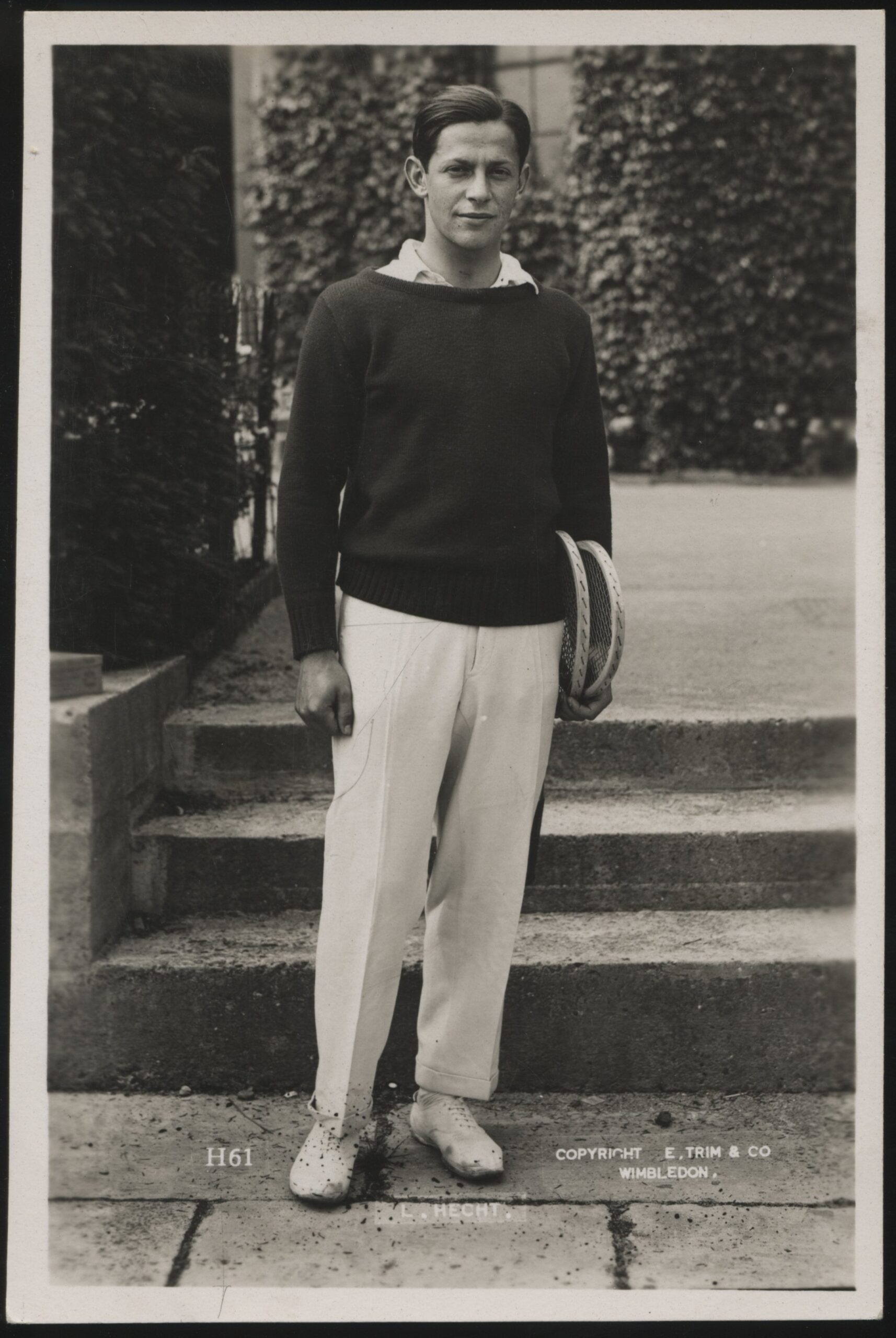 E Trim & Co - 'Ladislav Hecht at Wimbledon' (1938) - Unused Postcard E Trim & Co - 'Ladislav Hecht at Wimbledon' (1938) - Unused Postcard
