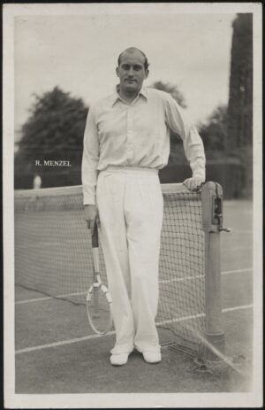 City Press - 'Roderich Menzel (CZE) at Wimbledon' (1935) - Unused Tennis Postcard