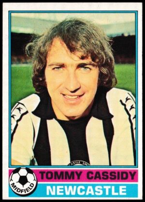 Topps (UK) - 'Footballers (Red Back 111-220)' - Card #211 - Tommy Cassidy (Newcastle)