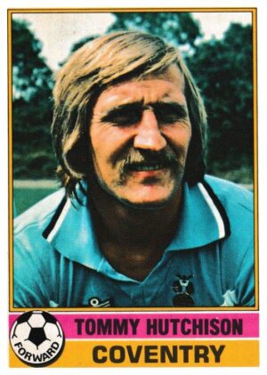Topps (UK) - 'Footballers (Red Back 221-330)' - Card #252 - Tommy Hutchison (Coventry)