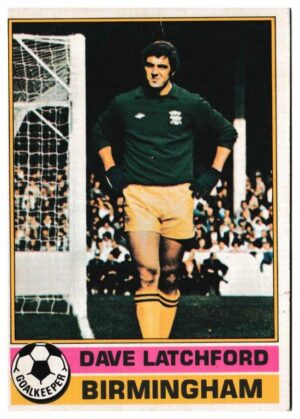 Topps (UK) - 'Footballers (Red Back 221-330)' - Card #261 - Dave Latchford (Birmingham)