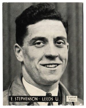Topical Times - 'Footballers (English H&S)' - Card #20 - E. Stephenson (Leeds Utd)
