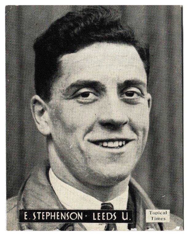 Topical Times - 'Footballers (English H&S)' - Card #20 - E. Stephenson (Leeds Utd) Topical Times - 'Footballers (English H&S)' - Card #20 - E. Stephenson (Leeds Utd)