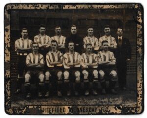 Topical Times - 'Football Teams (Metal)' - Card #5 - Sheffield Wednesday