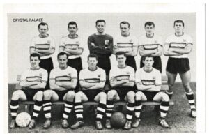 Victor - 'Star Teams of 1961' (1961) - Card #8 - Crystal Palace