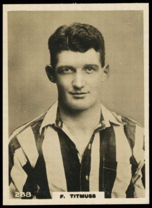Godfrey Phillips - 'F. Titmuss (Southampton)' - Footballers L3 (1922)