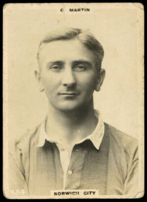 Godfrey Phillips - 'C. Martin (Norwich City)' - Footballers L3 (1922)