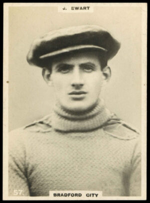 Godfrey Phillips - 'J. Ewart (Bradford City)' - Footballers L3 (1922)