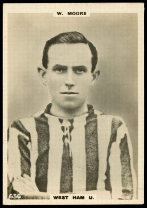 Godfrey Phillips - 'W. Moore (West Ham United)' - Footballers L3 (1922)