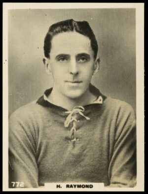 Godfrey Phillips - 'H. Raymond (Plymouth Argyle)' - Footballers L3 (1922)