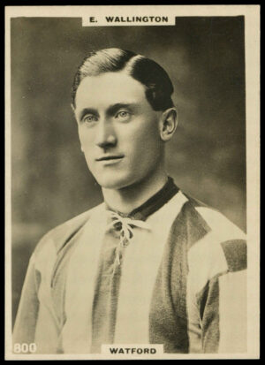 Godfrey Phillips - 'E. Wallington (Watford)' - Footballers L3 (1922)