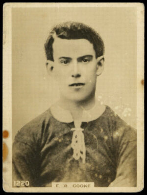 Godfrey Phillips - 'F.R. Cooke (Swindon Town)' - Footballers L3 (1922)