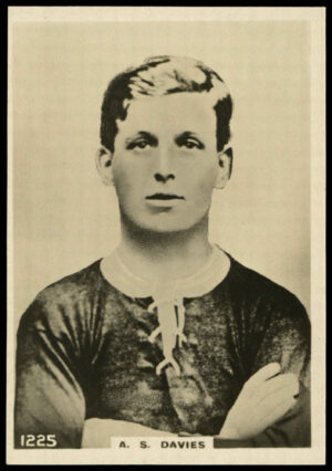 Godfrey Phillips - 'A.S. Davies (Swindon Town)' - Footballers L3 (1922)