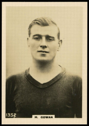 Godfrey Phillips - 'H. Cowan (Clyde)' - Footballers L3 (1922)