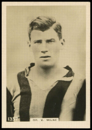 Godfrey Phillips - 'Dr. V. Milne (Aberdeen)' - Footballers L3 (1922) Godfrey Phillips - 'Dr. V. Milne (Aberdeen)' - Footballers L3 (1922)