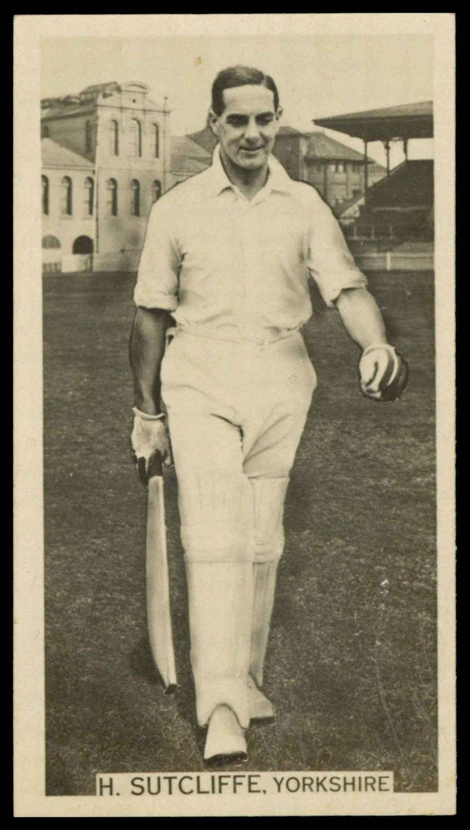 Wills Overseas - 'Cricket Season 1928-29' (1928) - H. Sutcliffe (Yorkshire) Wills Overseas - 'Cricket Season 1928-29' (1928) - H. Sutcliffe (Yorkshire)