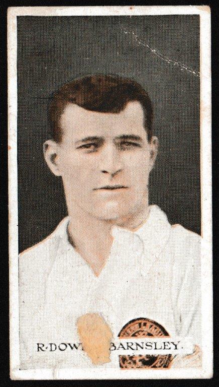 Wills (W.D. & H.O.) - 'Famous Footballers (Scissors)' (1914) - Card #6 - R. Downs (Barnsley) Wills (W.D. & H.O.) - 'Famous Footballers (Scissors)' (1914) - Card #6 - R. Downs (Barnsley)